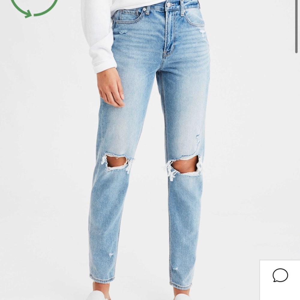 American Eagle High Rise Mom Jean